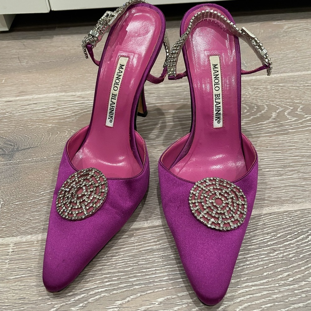 VTG MANOLO BLAHNIK Purple Satin Embellished Mules Pumps Size 36.5